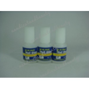 กาวต่อเล็บแบบมีภู่กัน 3 หลอด Brush Nail Glue ( 15กรัม )